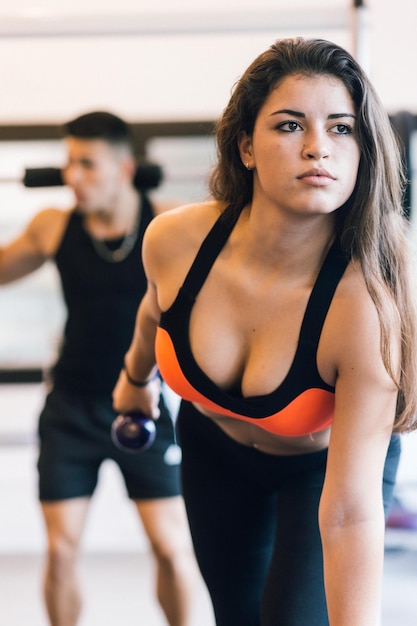 Couple au gymnase