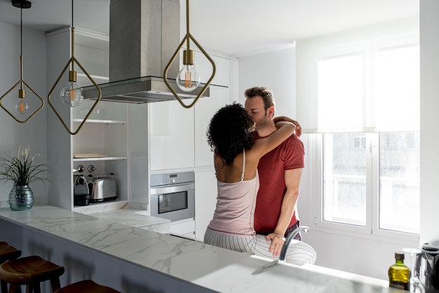 Couple, avoir, petit déjeuner, chez soi