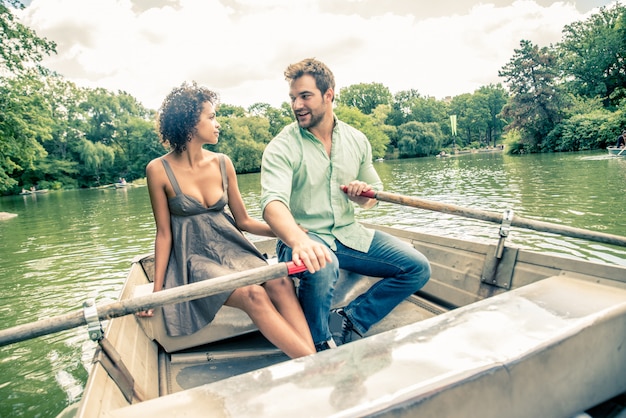 Couple, sur, bateau