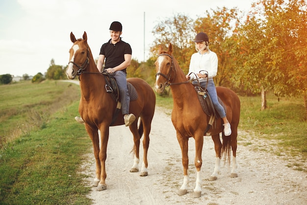 couple avec des chevaux