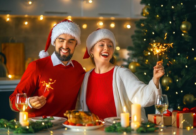 Le couple dîne de Noël