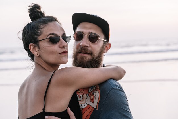 Couple, étreindre, plage