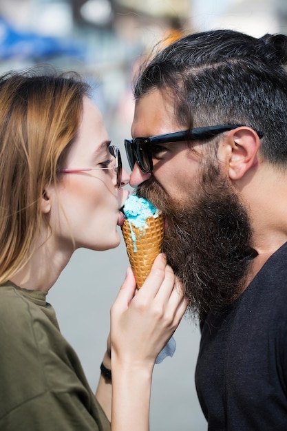 couple, manger, glace