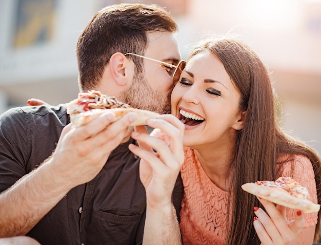 Couple, manger, pizza