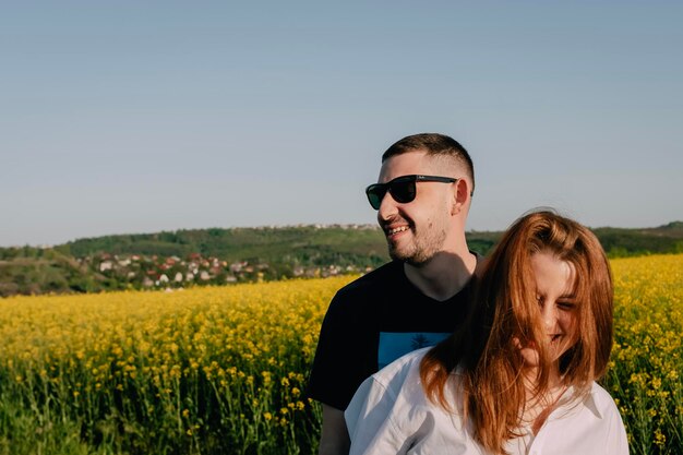 couple sur la nature