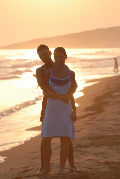 couple romantique sur la plage