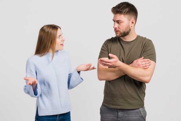 Photo couple se disputer