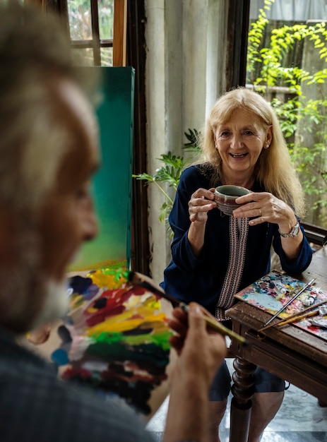 Couple Senior sur une journée de loisirs