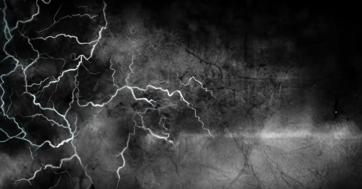 Des coups de foudre et un fond sombre
