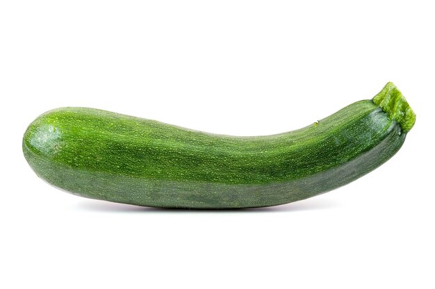 Photo courgette fraîche sur fond blanc