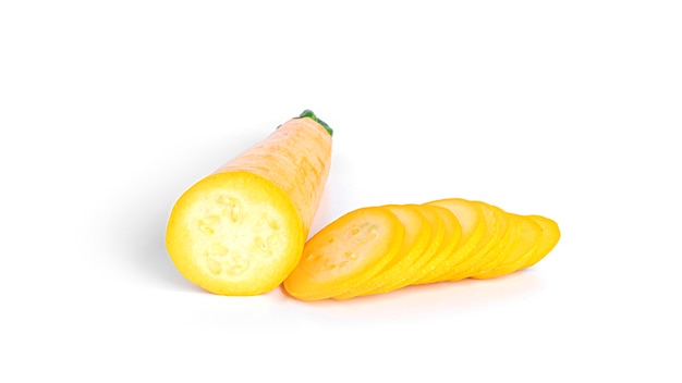 Courgette jaune isolé sur fond blanc