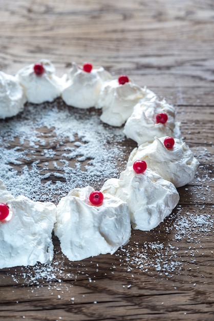 Couronne de Noël en meringue