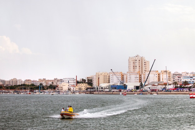 Photo course de bateaux rapides