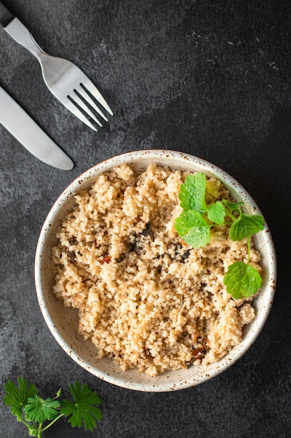 couscous deuxième plat sans viande légumes épices apéritif portion fraîche