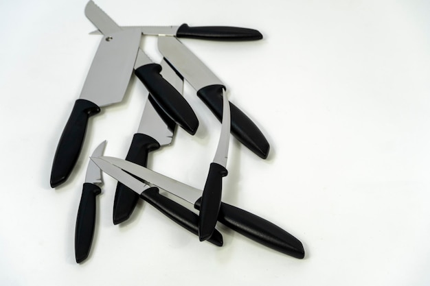 Couteau en métal et couteau en acier aiguisé noir avec manche en plastique guadalajara
