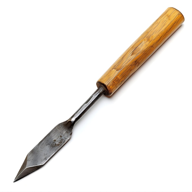 un couteau avec une poignée en bois et une poigée en bois