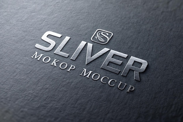 une couverture en cuir noir qui dit cuillère d'argent argent