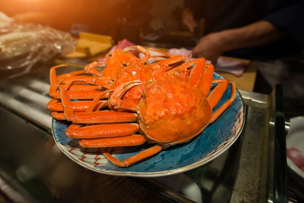 Crabe des neiges japonais ou zuwaikani au Japon.