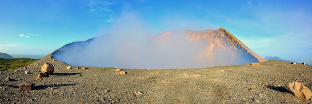 Cratère du volcan actif Telica