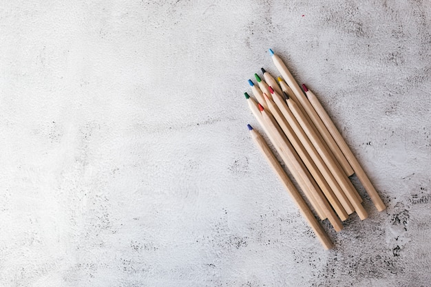 Photo crayons de couleur en bois