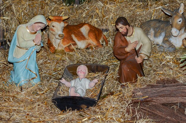 Crèche de Noël avec Jésus Joseph et Marie