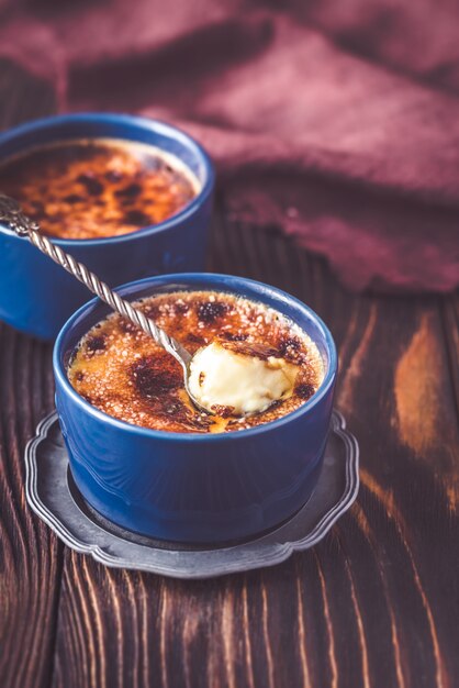 Crème brûlée dans les pots