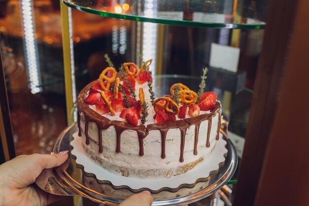 Crème fouettée aux fraises et à la vanille Mise au point sélective