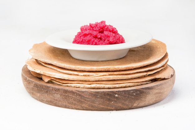 Crêpes Blinis au caviar rouge typiques du carnaval russe