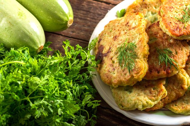 Crêpes de courgettes sur plaque