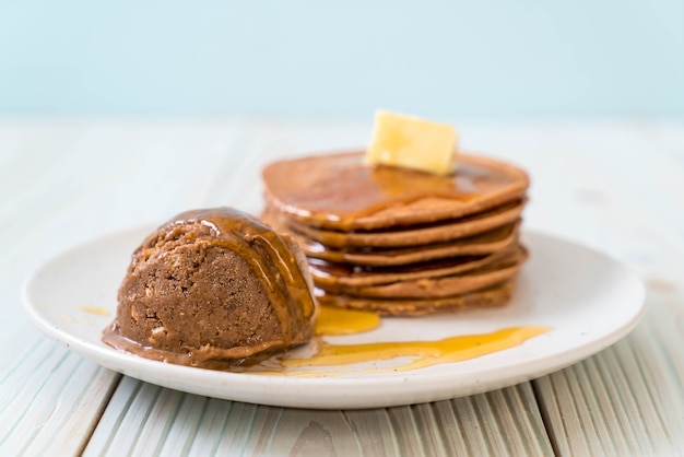 crêpes avec glace au chocolat