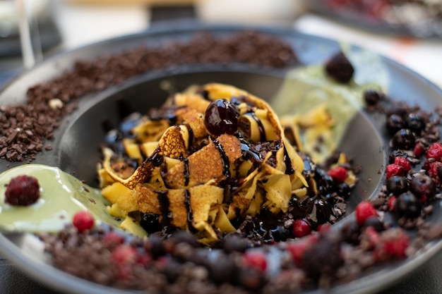 Crêpes Pâtes Au Chocolat et Aux Fruits