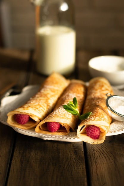 Crêpes russes à la framboise