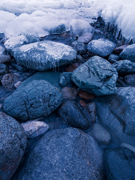 Photo crépuscule d'hiver sur la rivière