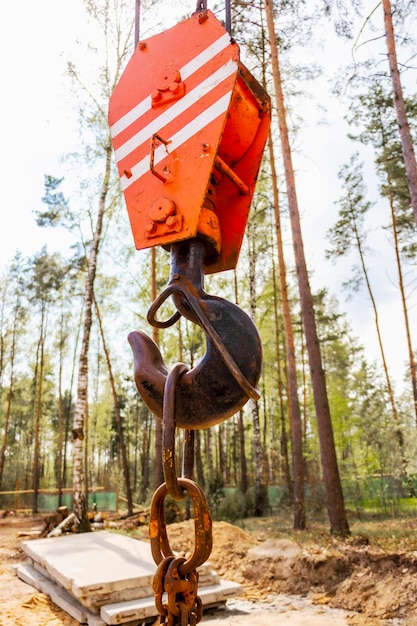 Crochet de grue pour soulever des charges Dispositif de levage pour empiler des charges Lever et déplacer des charges lourdes sur un chantier de construction