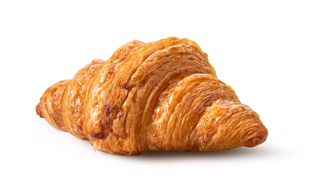 Croissant frais sur fond blanc