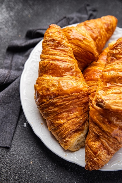 croissant frais pâtisseries chaudes cuisine française repas sain collation alimentaire sur la table copie espace alimentaire