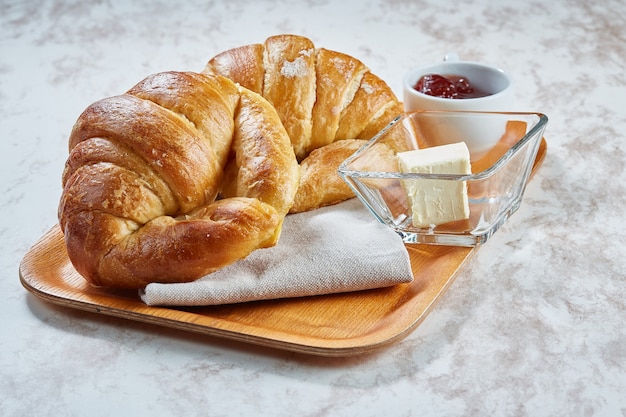 Croissant à la matequilla et mermelada