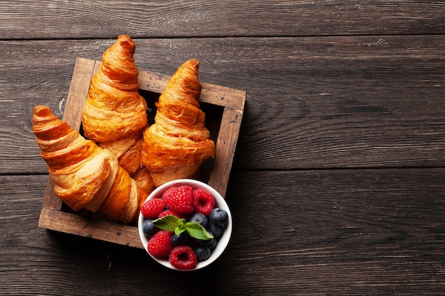 Croissants frais et savoureux