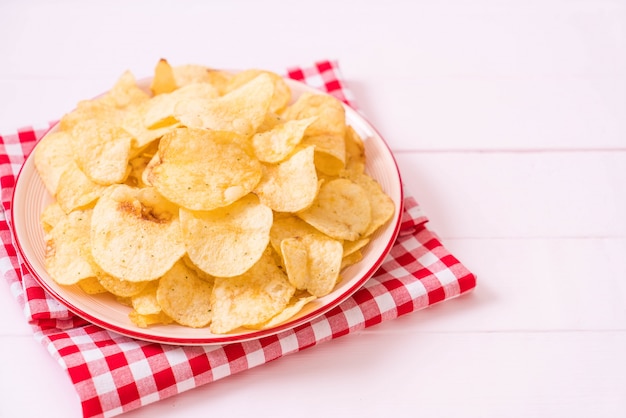 croustilles sur assiette