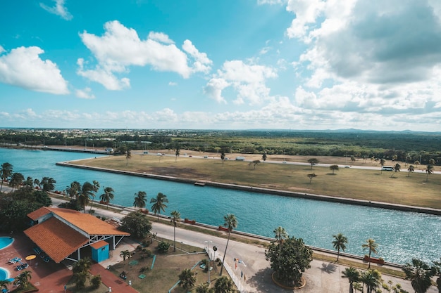 Cuba Varadero Ville De Villégiature Touristique Vue De Dessus Vue Panoramique Sur La Longue Plage De 20 Km De La Station Balnéaire De Varadero