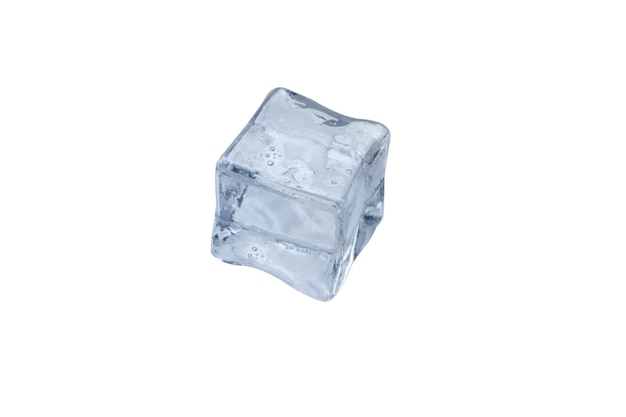 Cube de glace isolé sur fond blanc