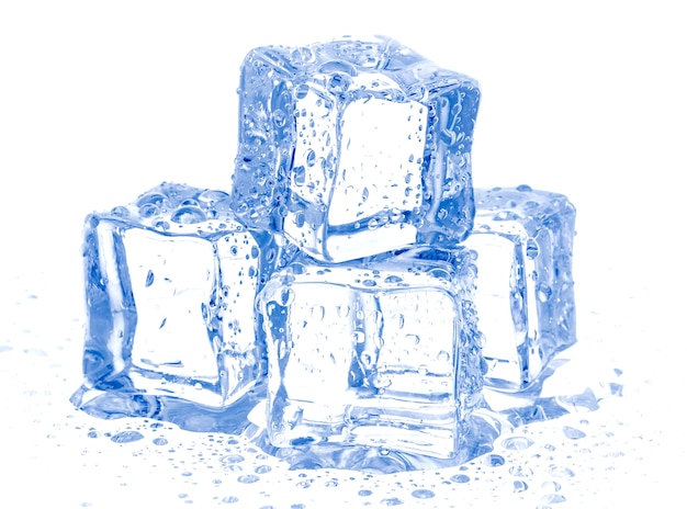 Cubes De Glace Isolés Sur Blanc