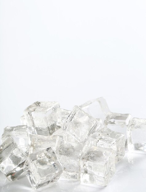 Des cubes de glace