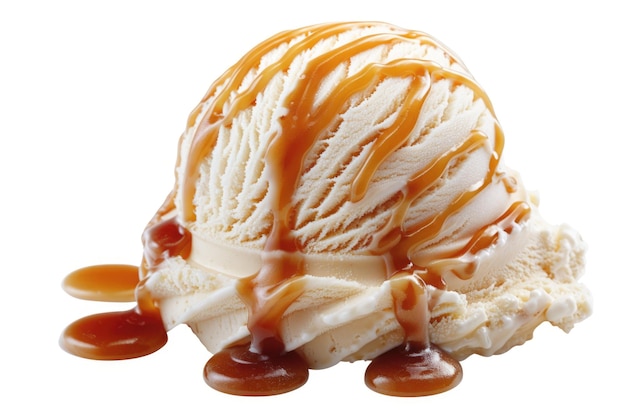 Une cuillère de crème glacée avec de la sauce caramel sur fond blanc