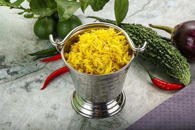 Cuisine indienne Riz au citron avec des épices