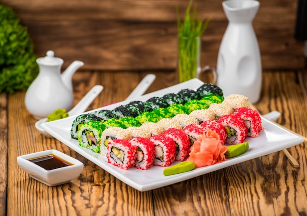 Cuisine japonaise avec fruits de mer frais