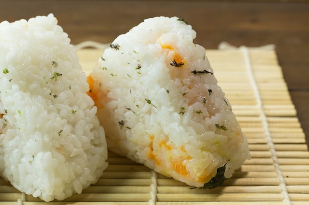 La cuisine japonaise Onigiri