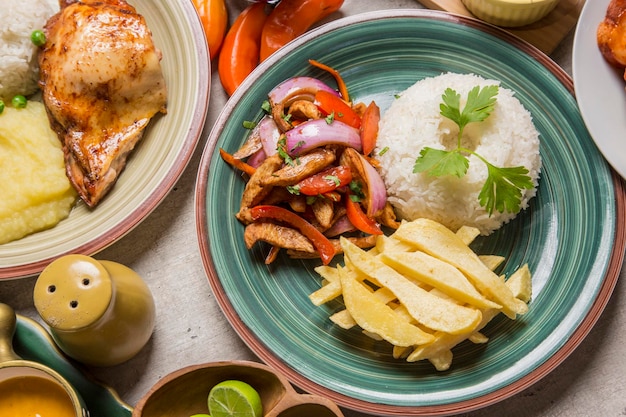 Cuisine péruvienne réconfortante traditionnelle gastronomie
