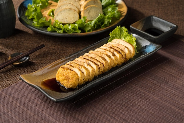 Cuisine de rue de spécialité japonaise Tamagoyaki