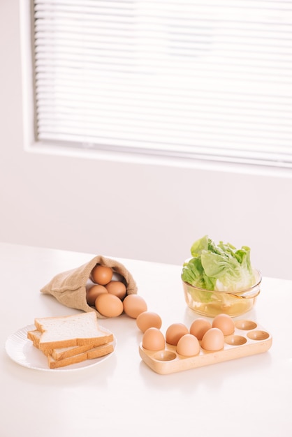 Cuisine Still Life.Oeufs frais dans un sac de sac.